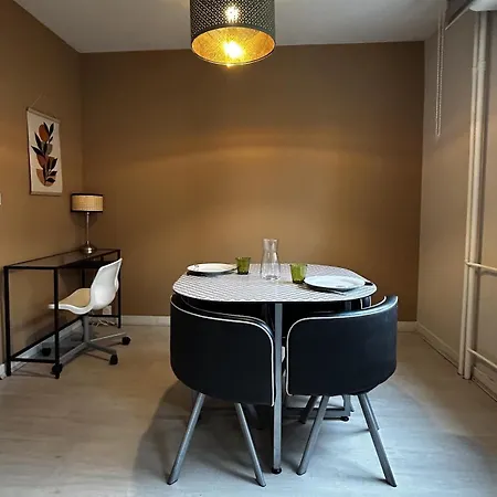 Appartement Proche Centre Ville-parking Privé